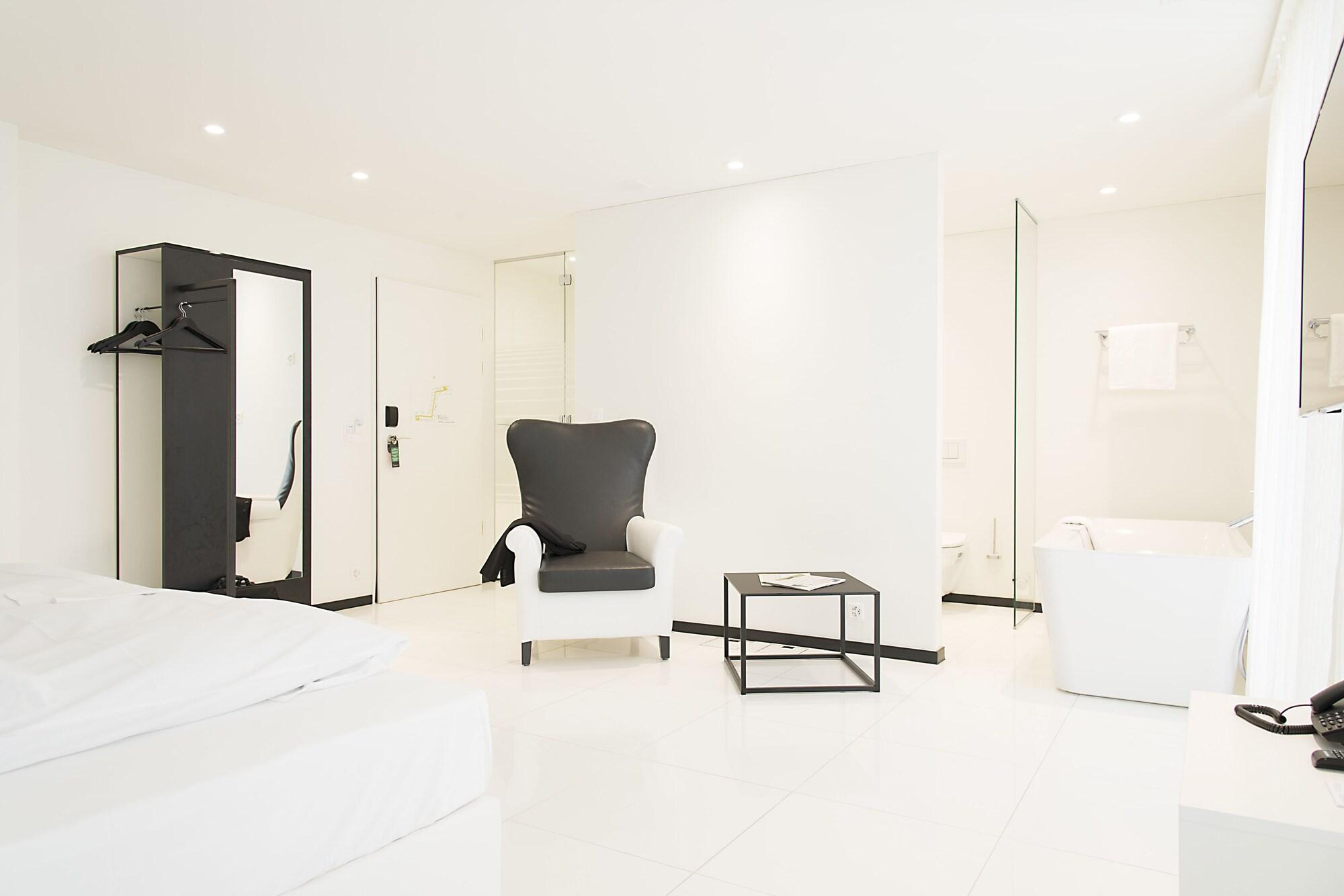Residence Thessoni Home Zurich -Self Checkin -No Restaurants-Short&Longstay Regensdorf Eksteriør bilde