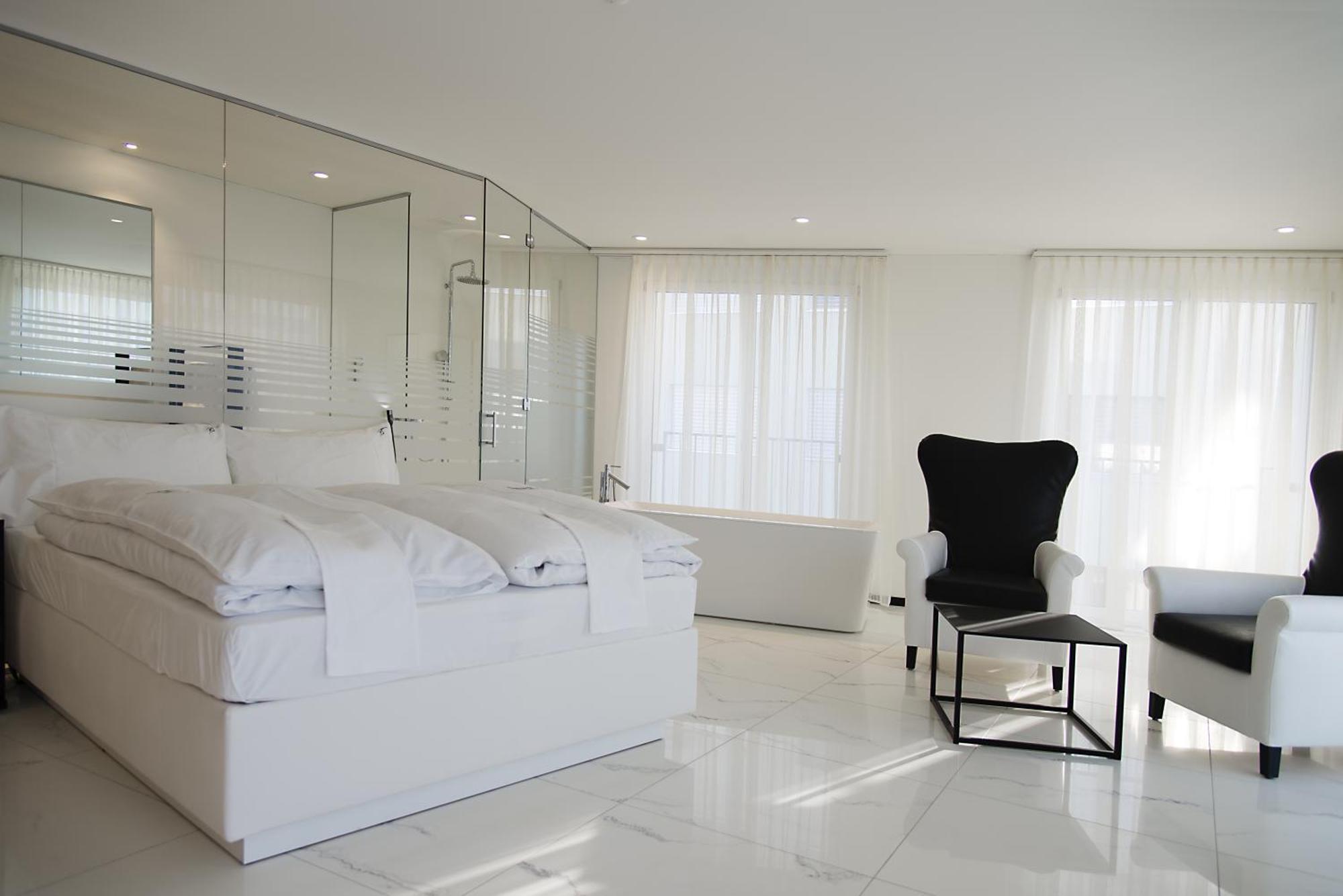 Residence Thessoni Home Zurich -Self Checkin -No Restaurants-Short&Longstay Regensdorf Rom bilde